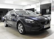 VOLVO V40 2.0 D2 Summum